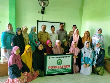 MEWUJUDKAN PONDOK PESANTREN SEHAT MELALUI  KEGIATAN PENDAMPINGAN POS KESEHATAN PESANTREN