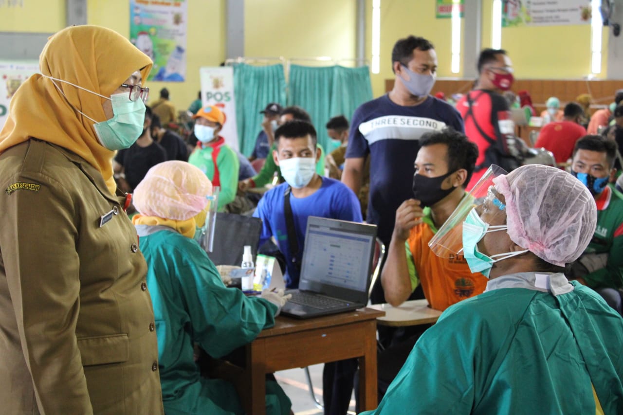 Pelaksanaan Vaksinasi Tahap Kedua di GOR SMT