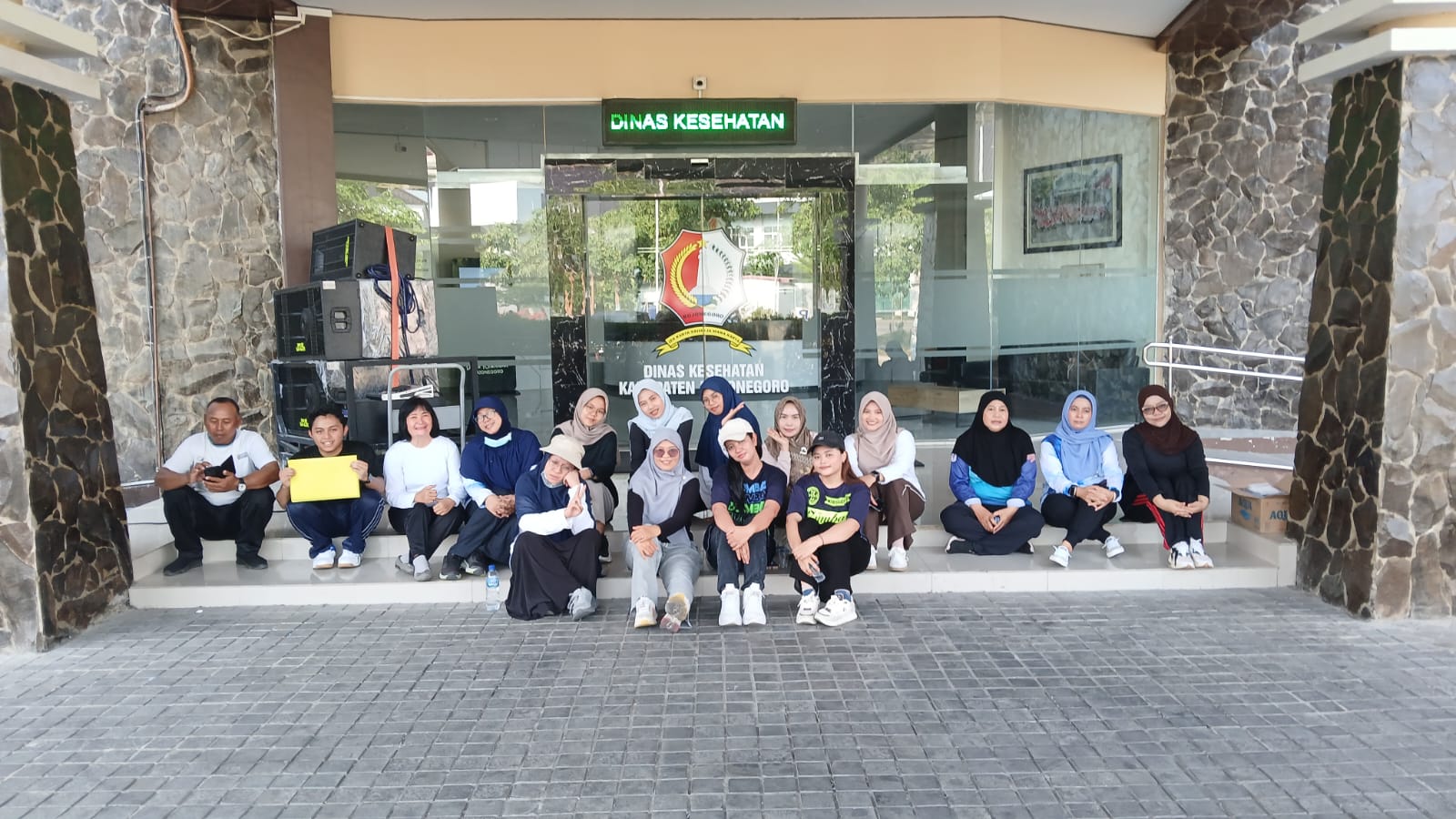 Dinkes Bojonegoro Gelar Senam Pagi Bersama dan Donor Darah