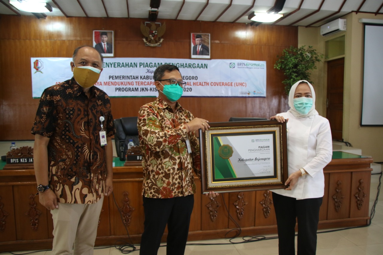 JALAN SUKSES PREDIKAT UNIVERSAL HEALTH COVERAGE